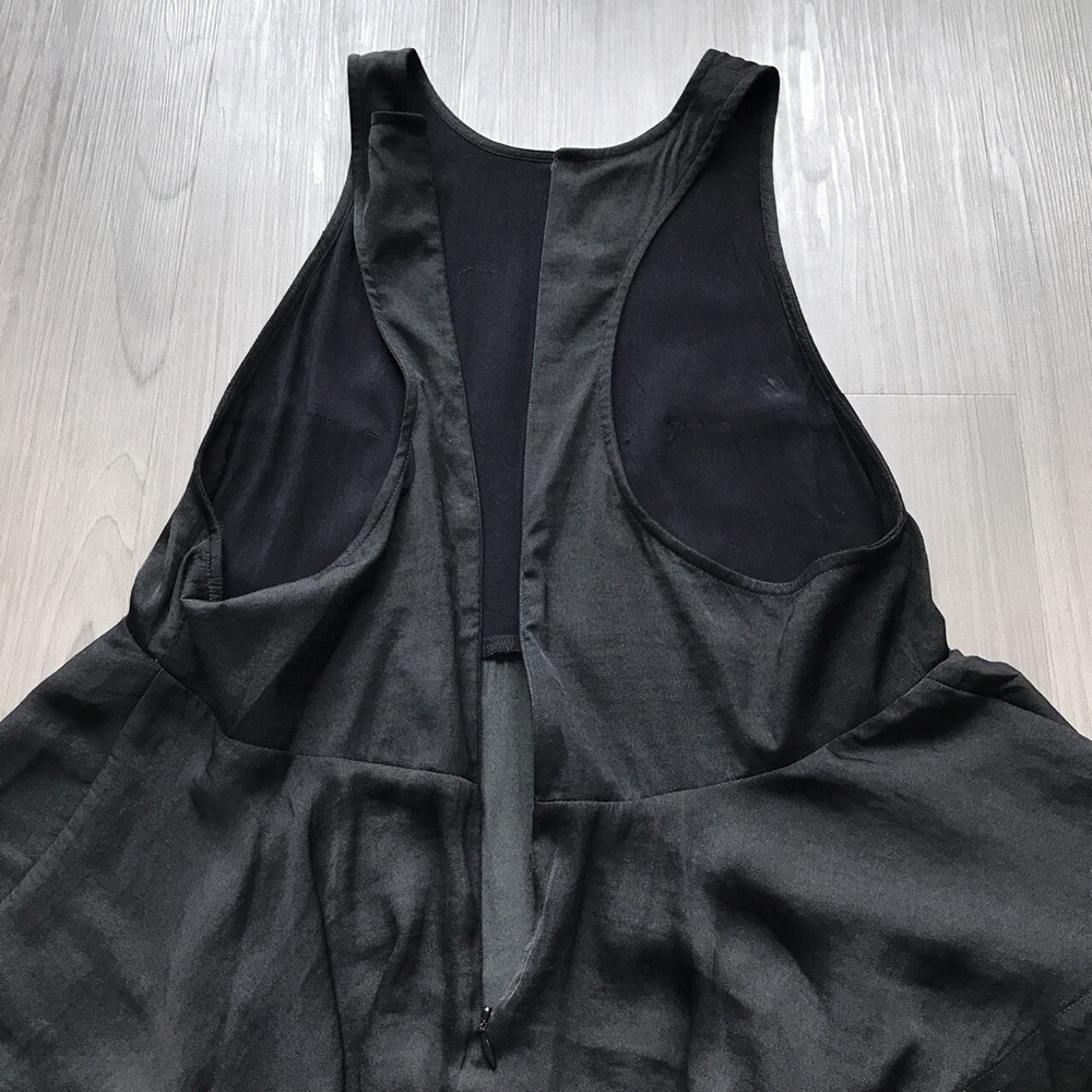 UO silence + noise silky peplum top - Picture 4 of 4